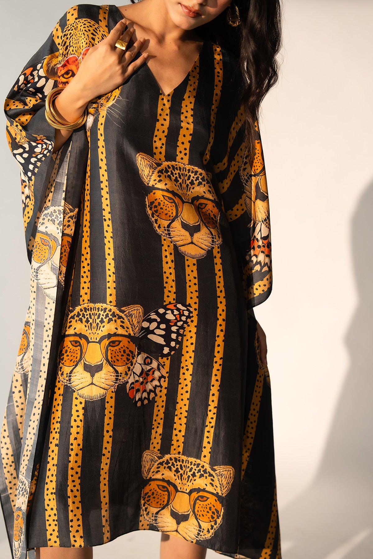 V NECK KAFTAN