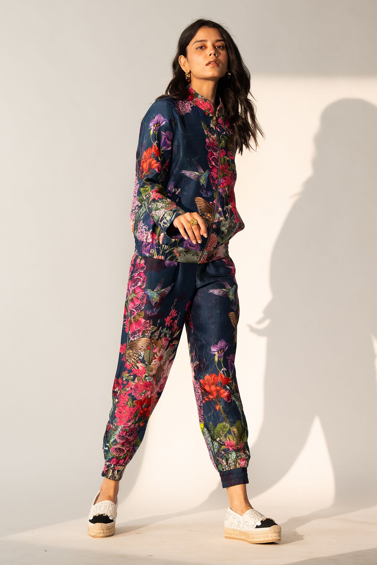 BOMBER JACKET AND JOGGERS