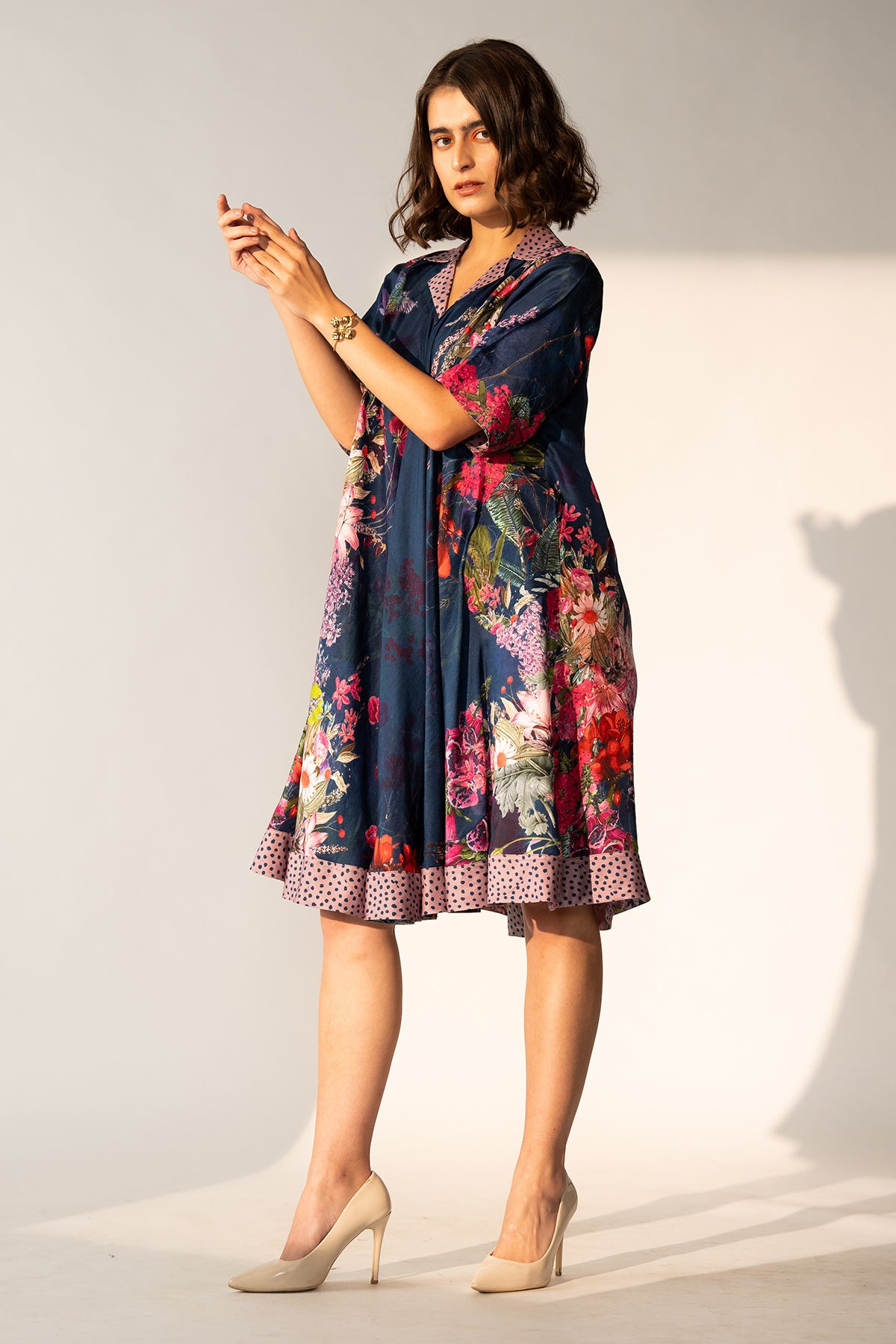 V NECK A LINE DRESS WITH PATCH POCKET