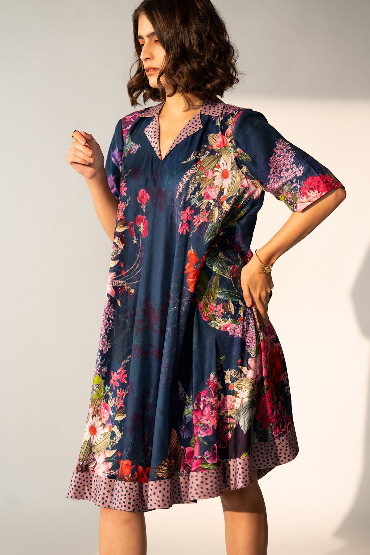 V NECK A LINE DRESS WITH PATCH POCKET