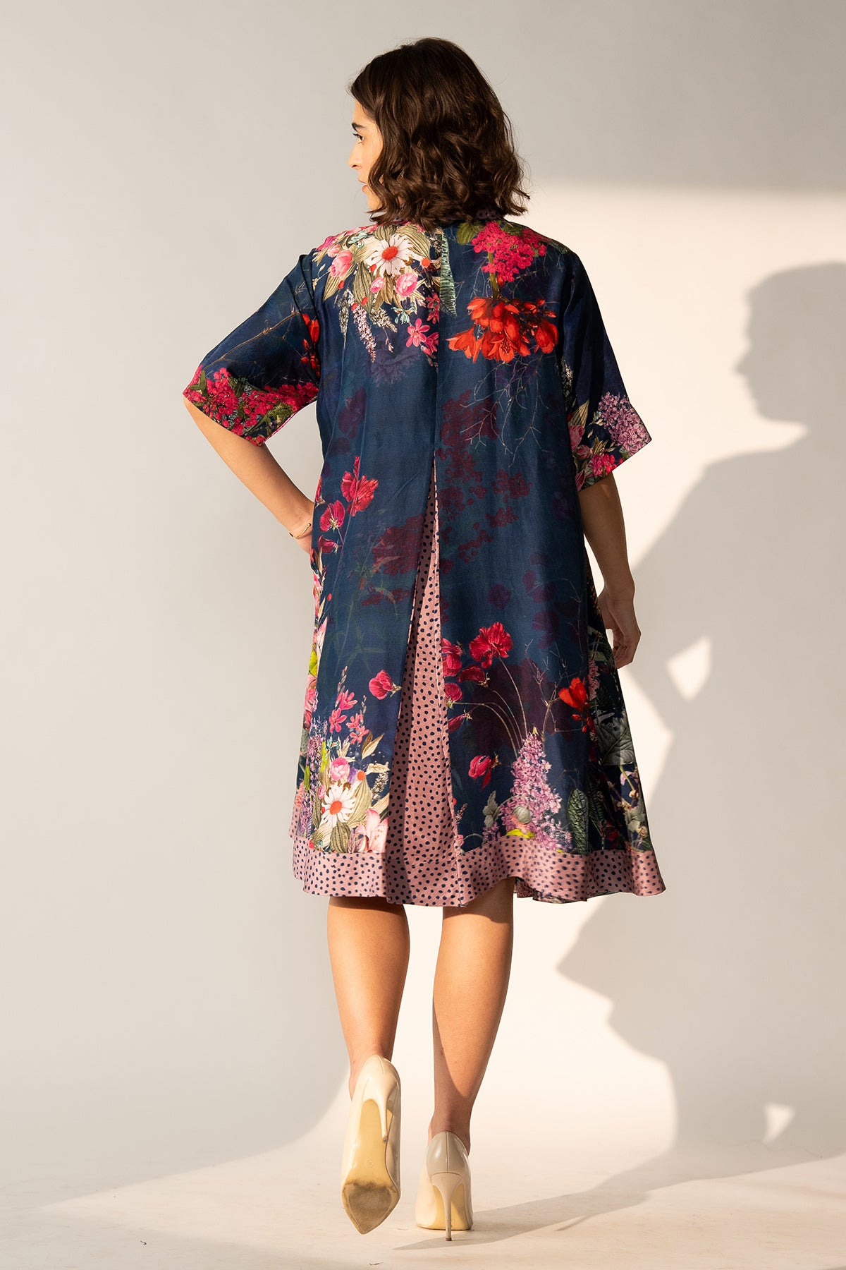 V NECK A LINE DRESS WITH PATCH POCKET
