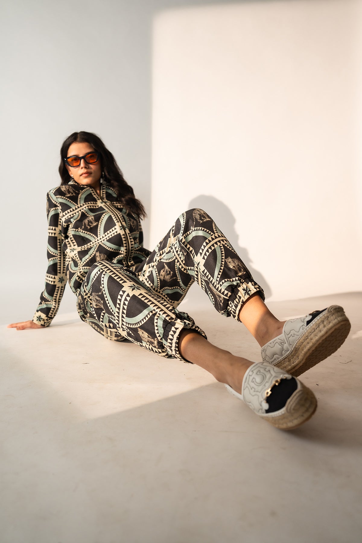 BOMBER JACKET AND JOGGERS