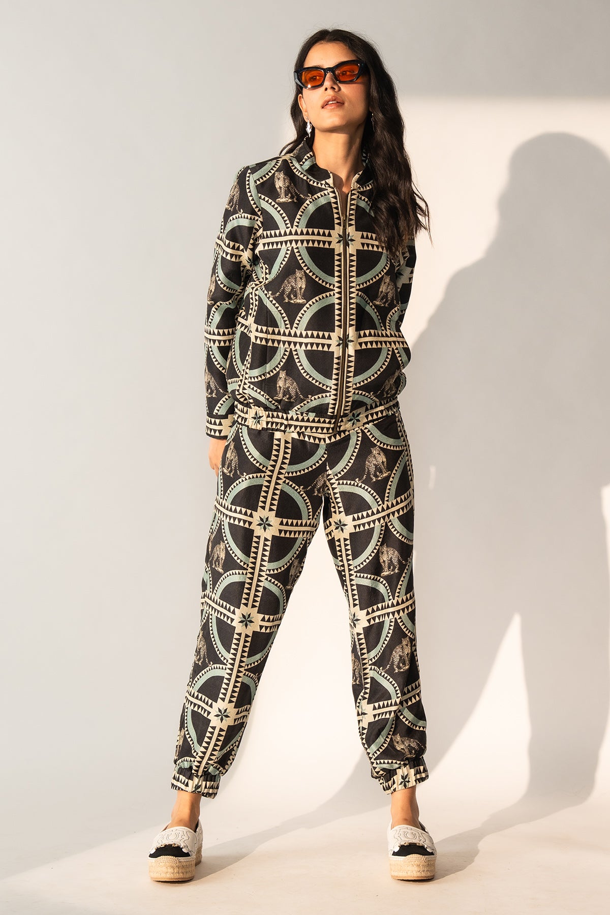 BOMBER JACKET AND JOGGERS