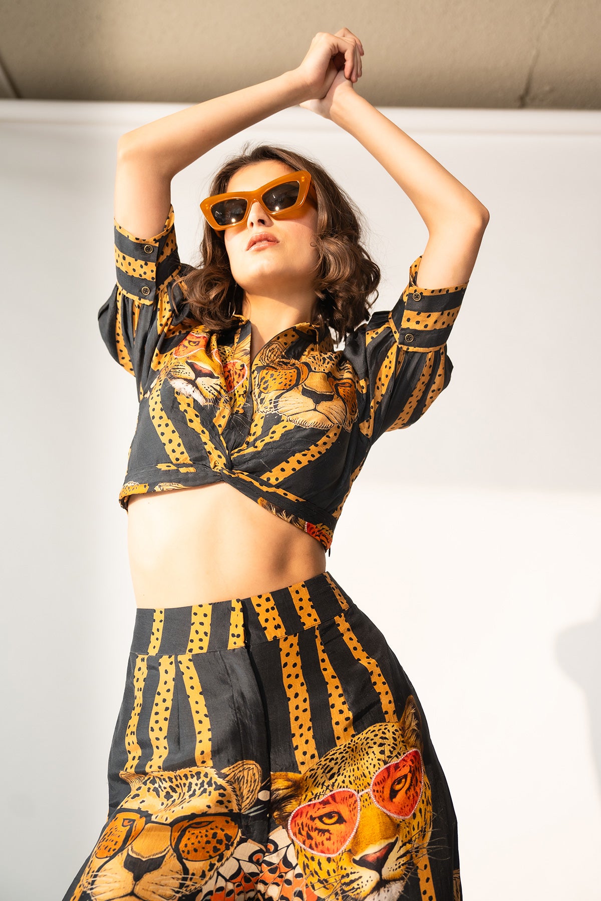 TWISTED CROP SHIRT