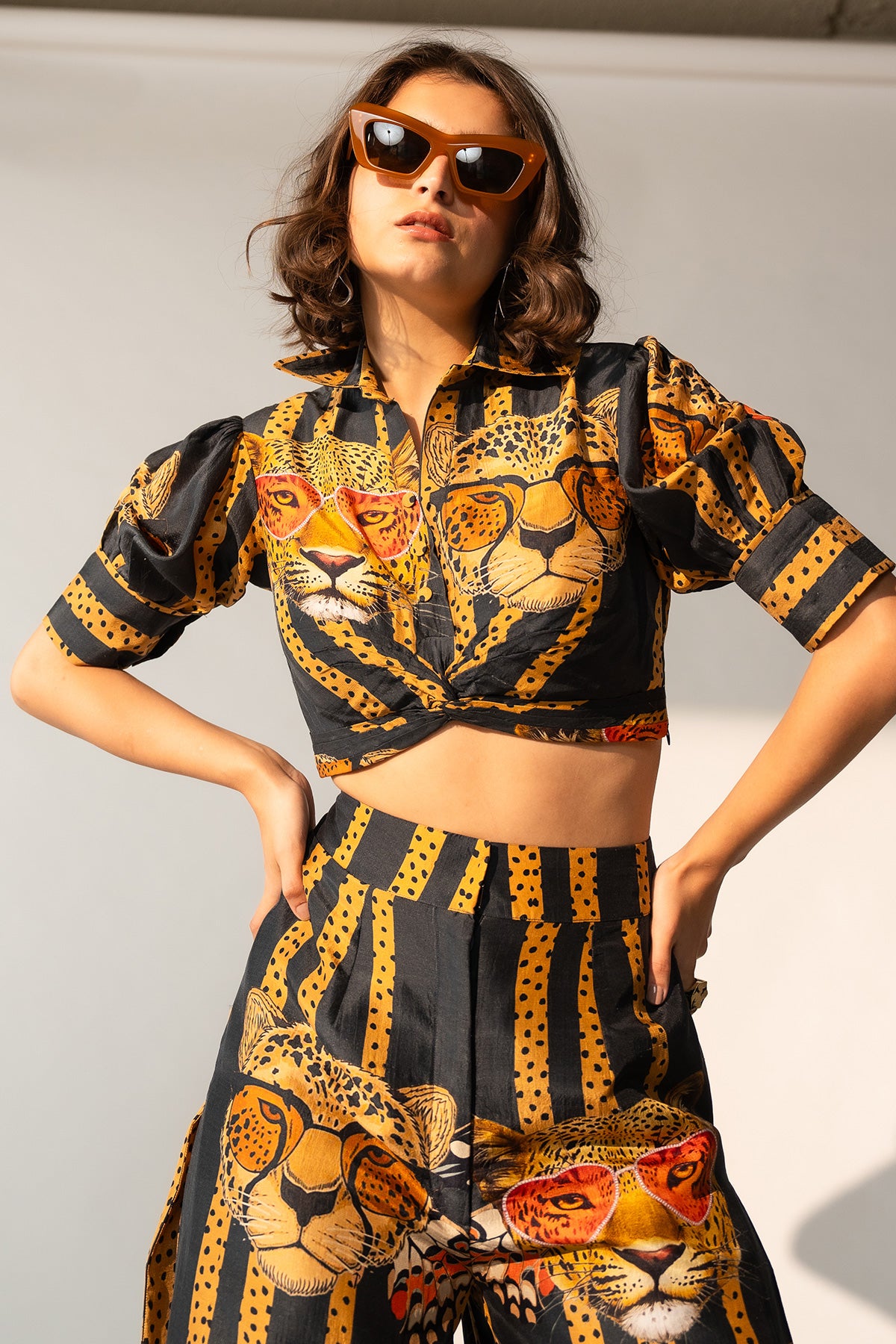 TWISTED CROP SHIRT