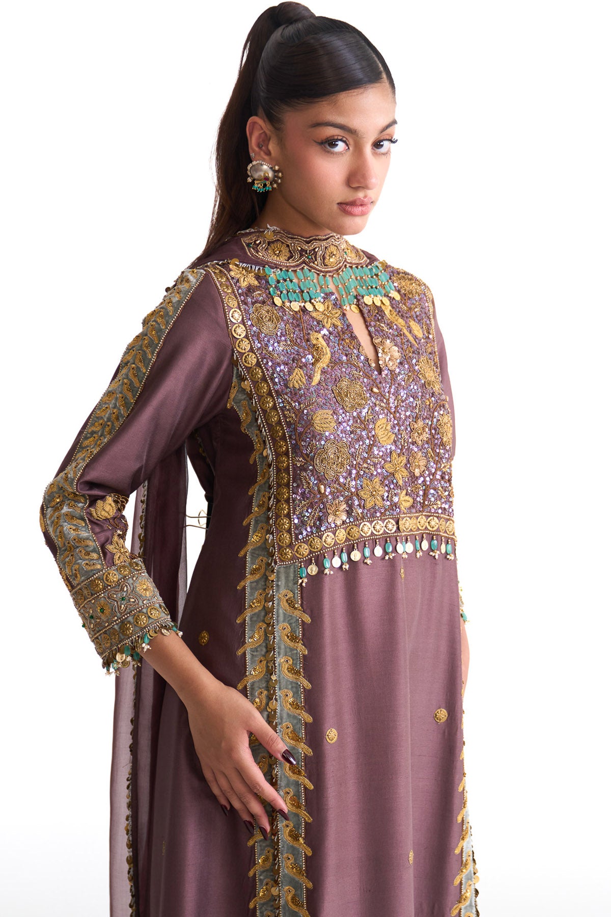 Golden story suit set
