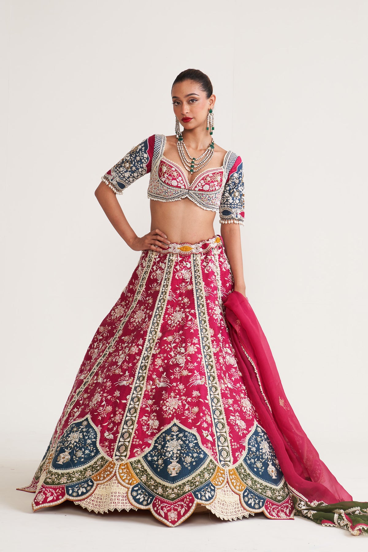 Meher Gulab parsi lehanga