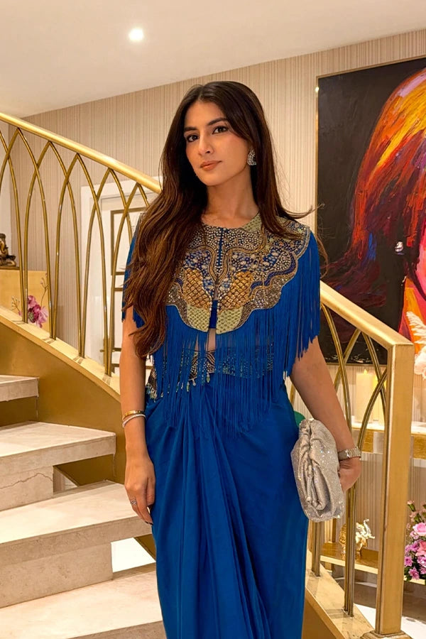 Meher taluja in Silver sea fringes collar set
