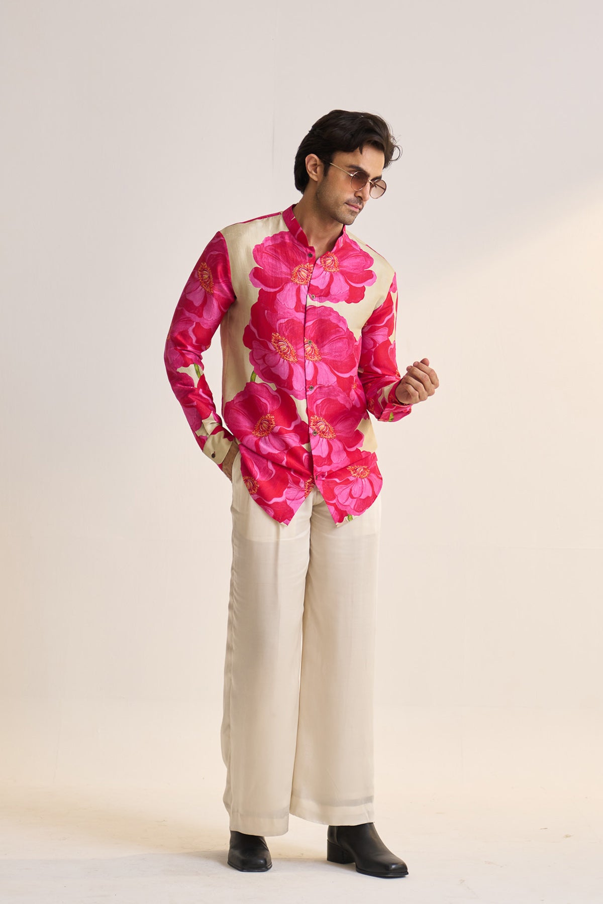 Multifloral pink shirt