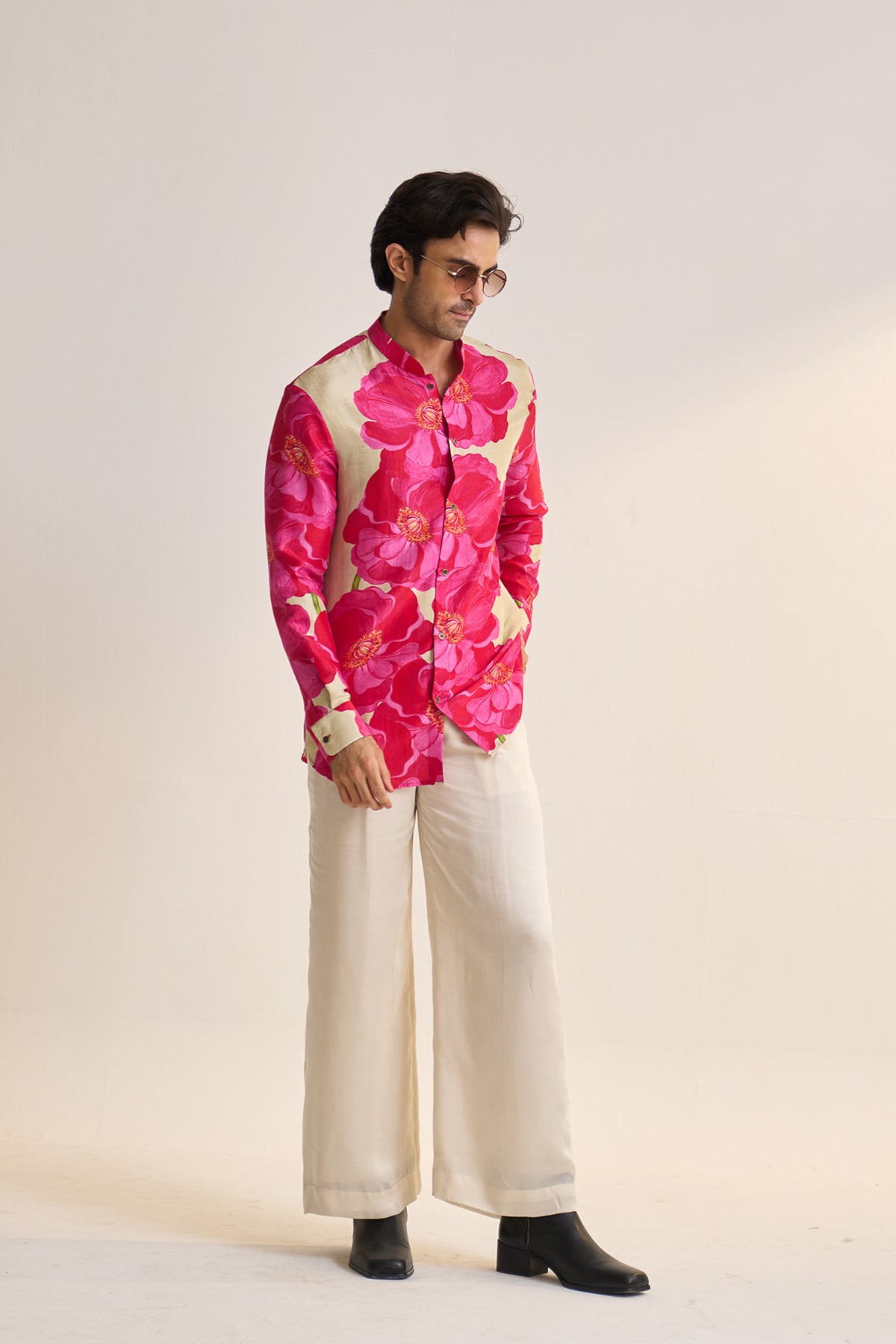 Multifloral pink shirt