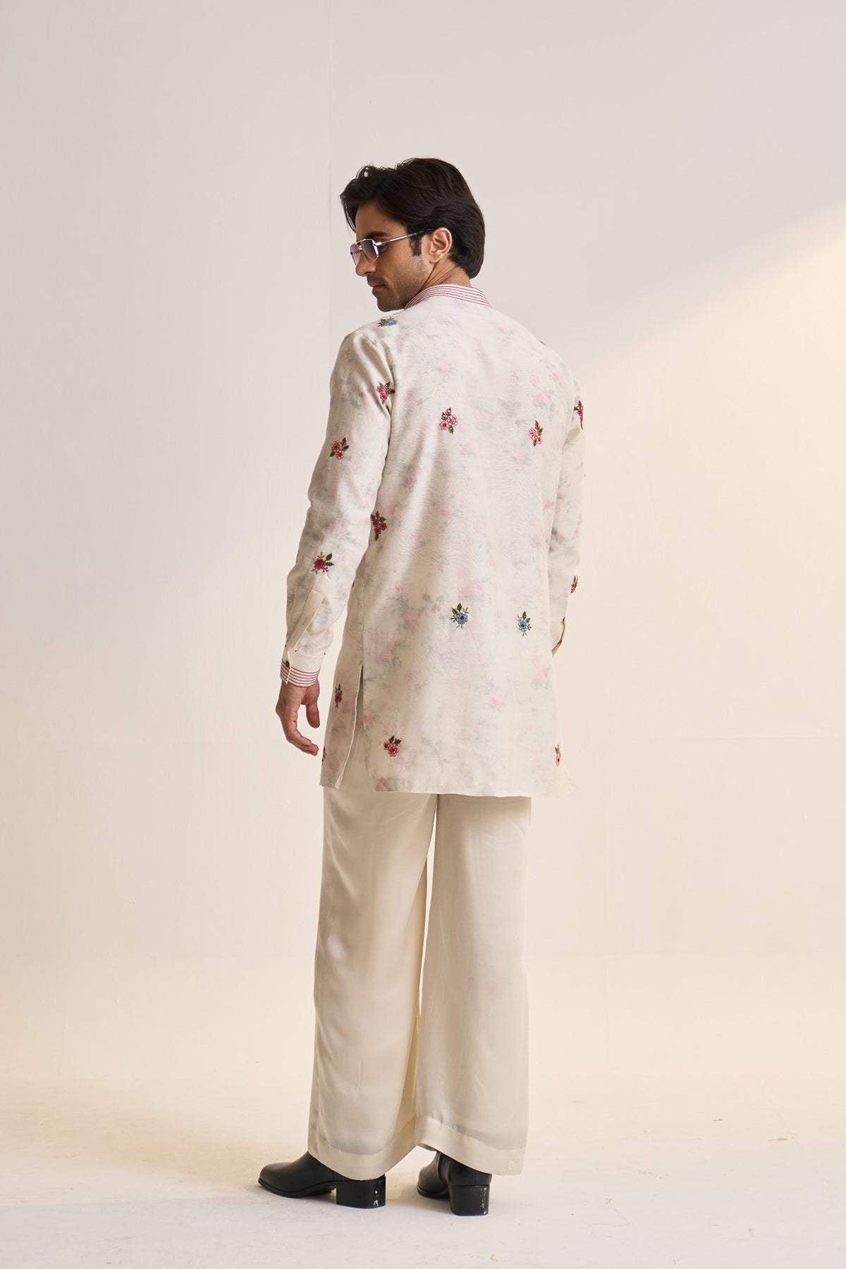 Chandni embroidered kurta set