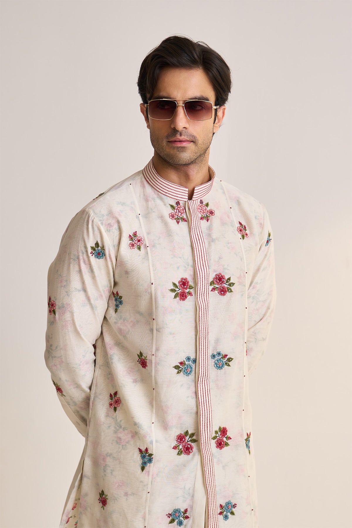 Chandni embroidered kurta set
