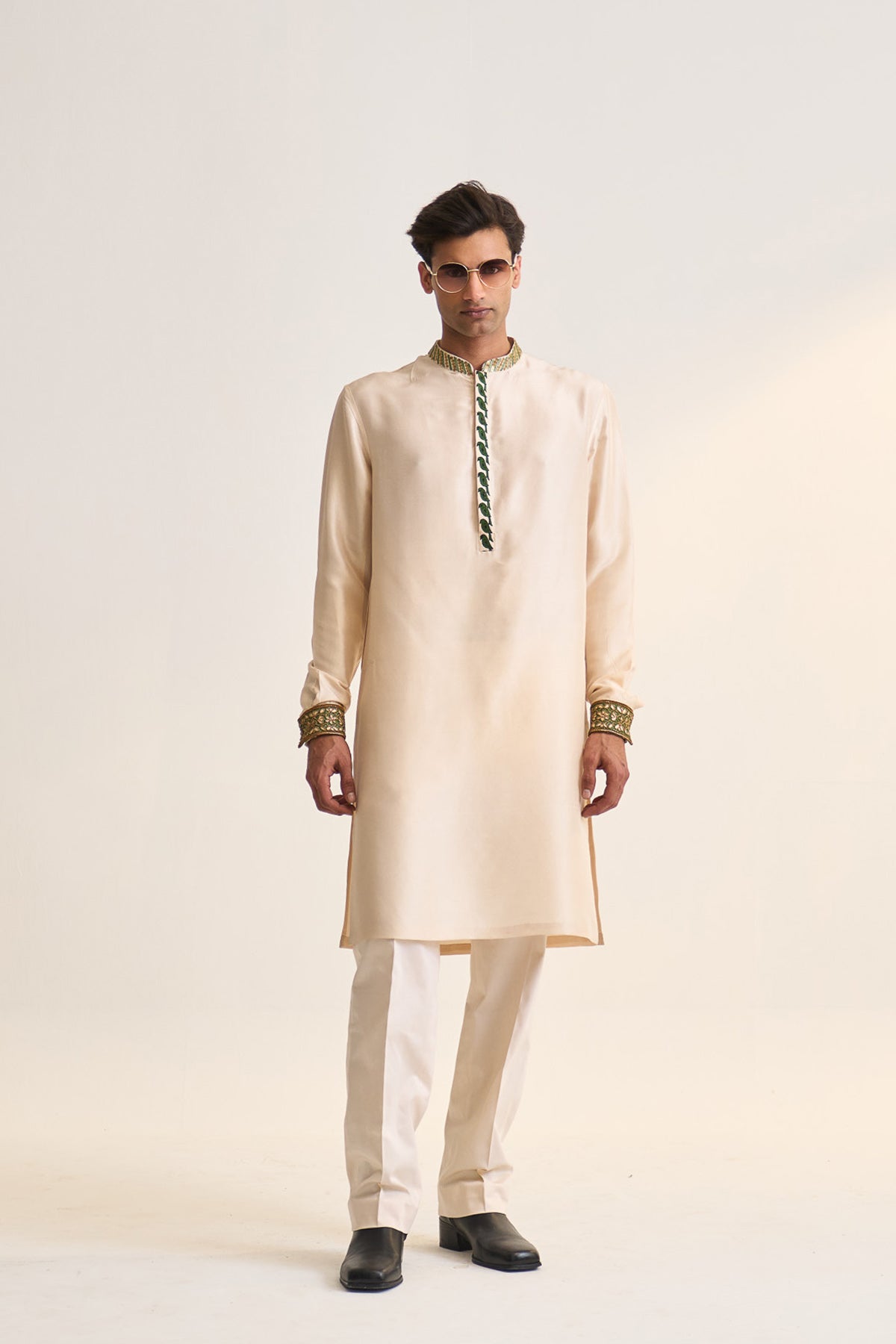 Noor kamal embellished kurta