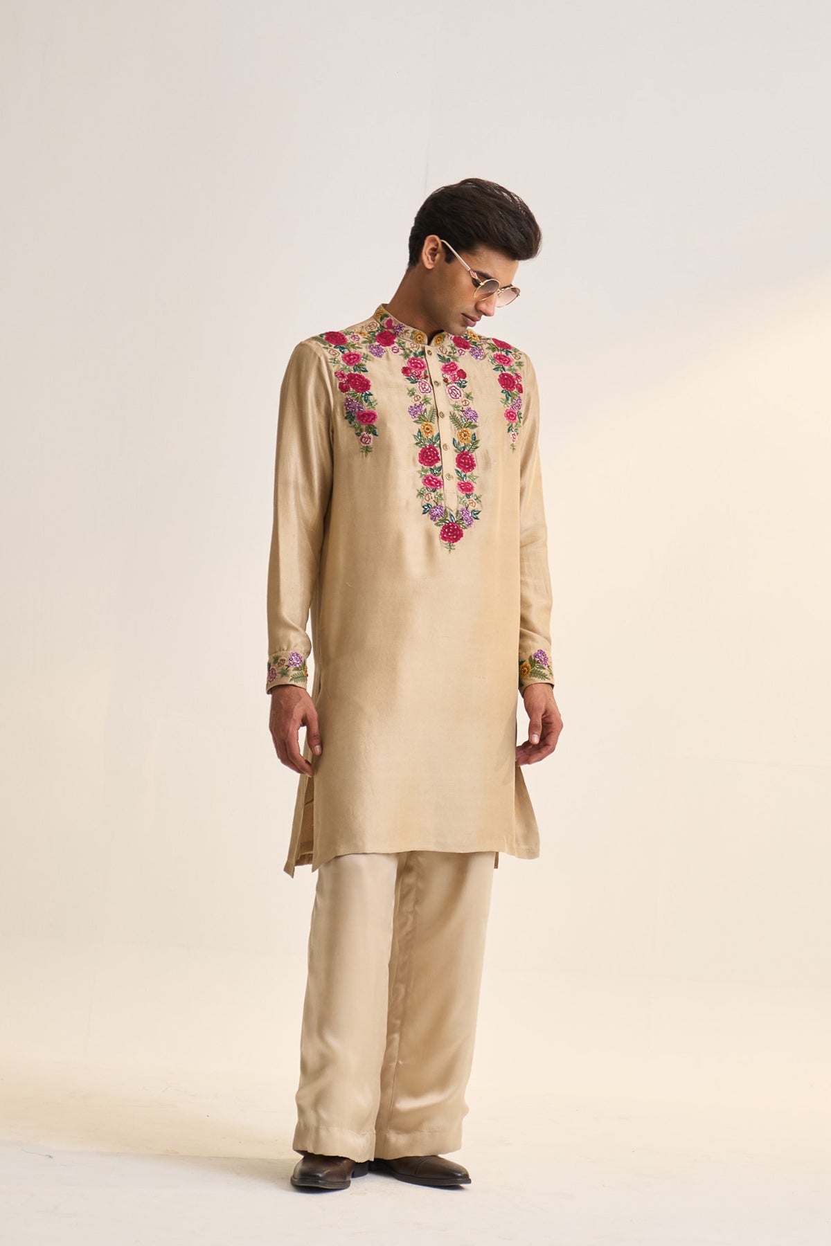 Multifloral embellished kurta
