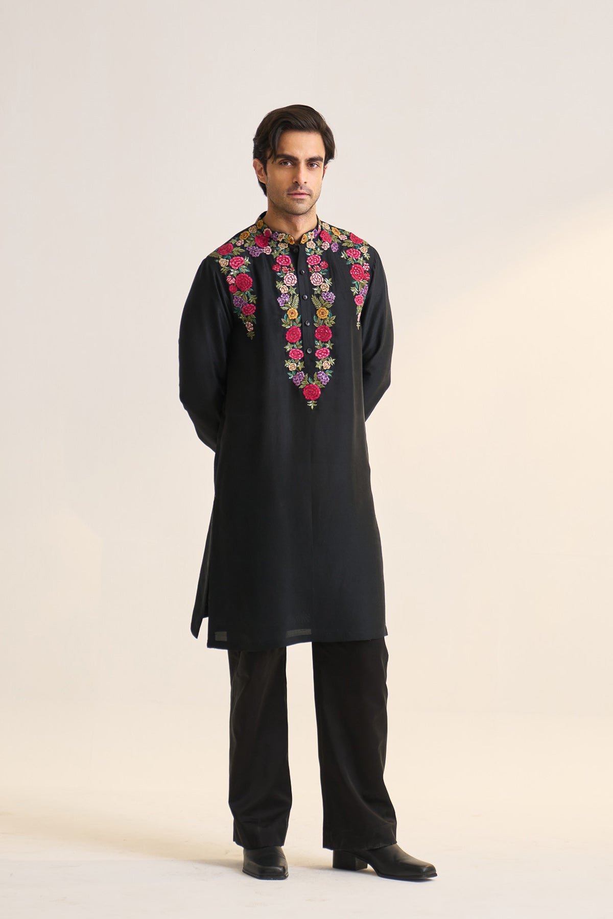 Multifloral embellished kurta