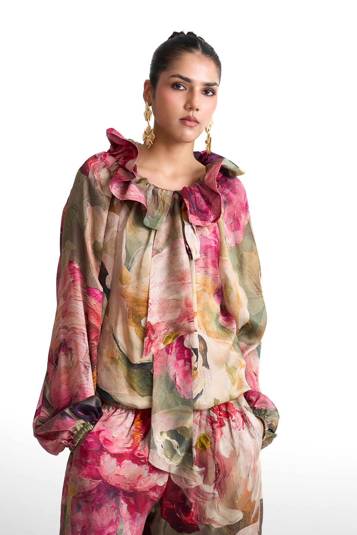 Petal story high neck ruffle shirt