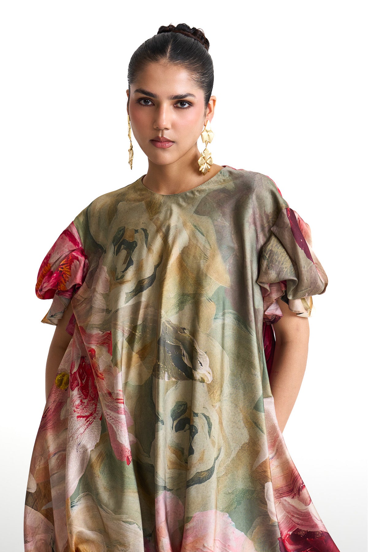 Petal story balloon dress