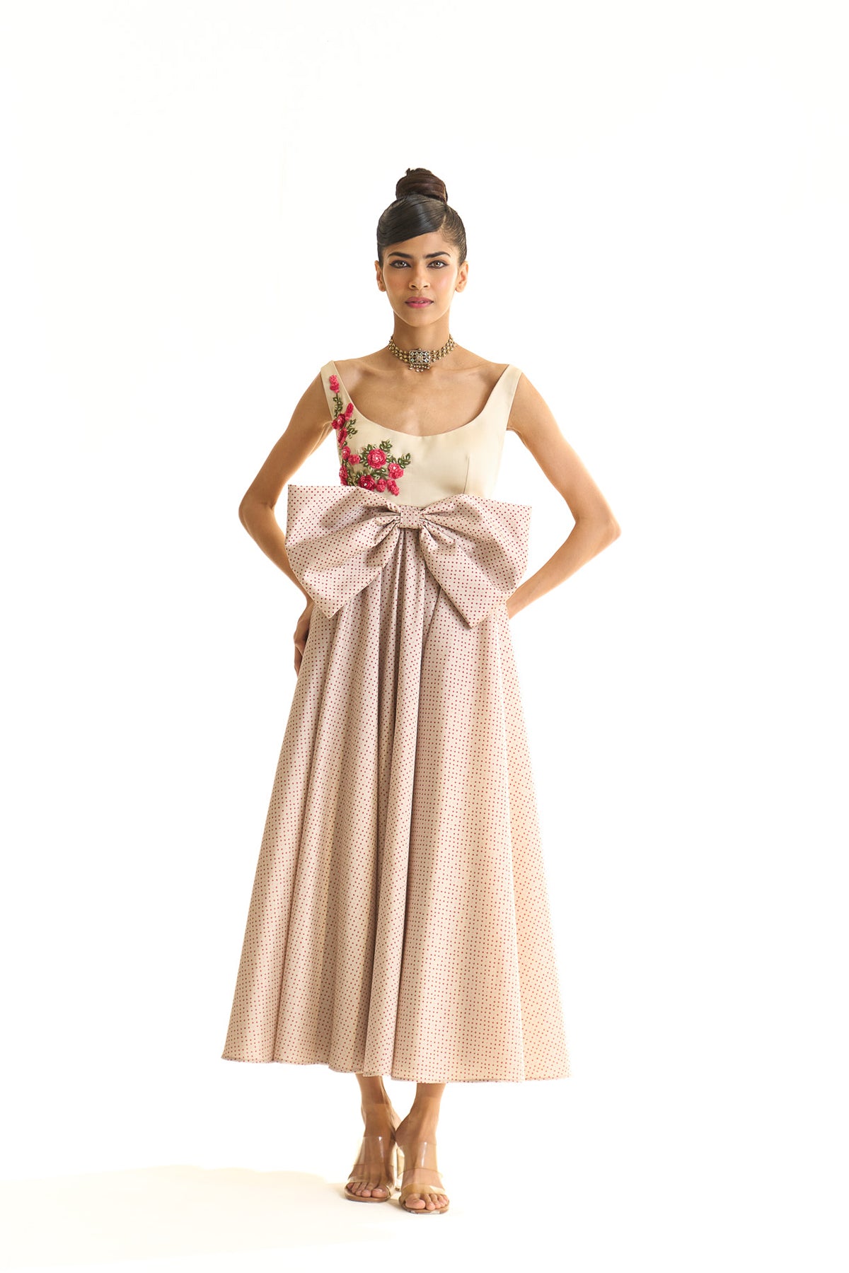 Spaghetti dress with bow