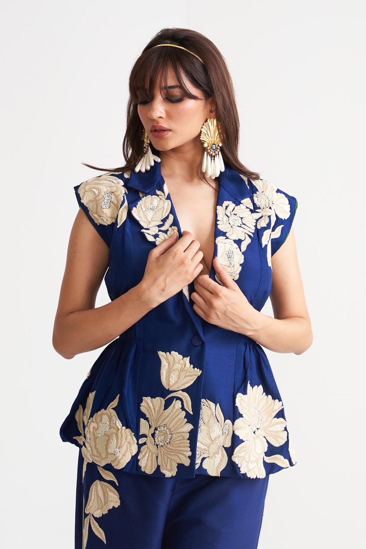 Side elasticated top