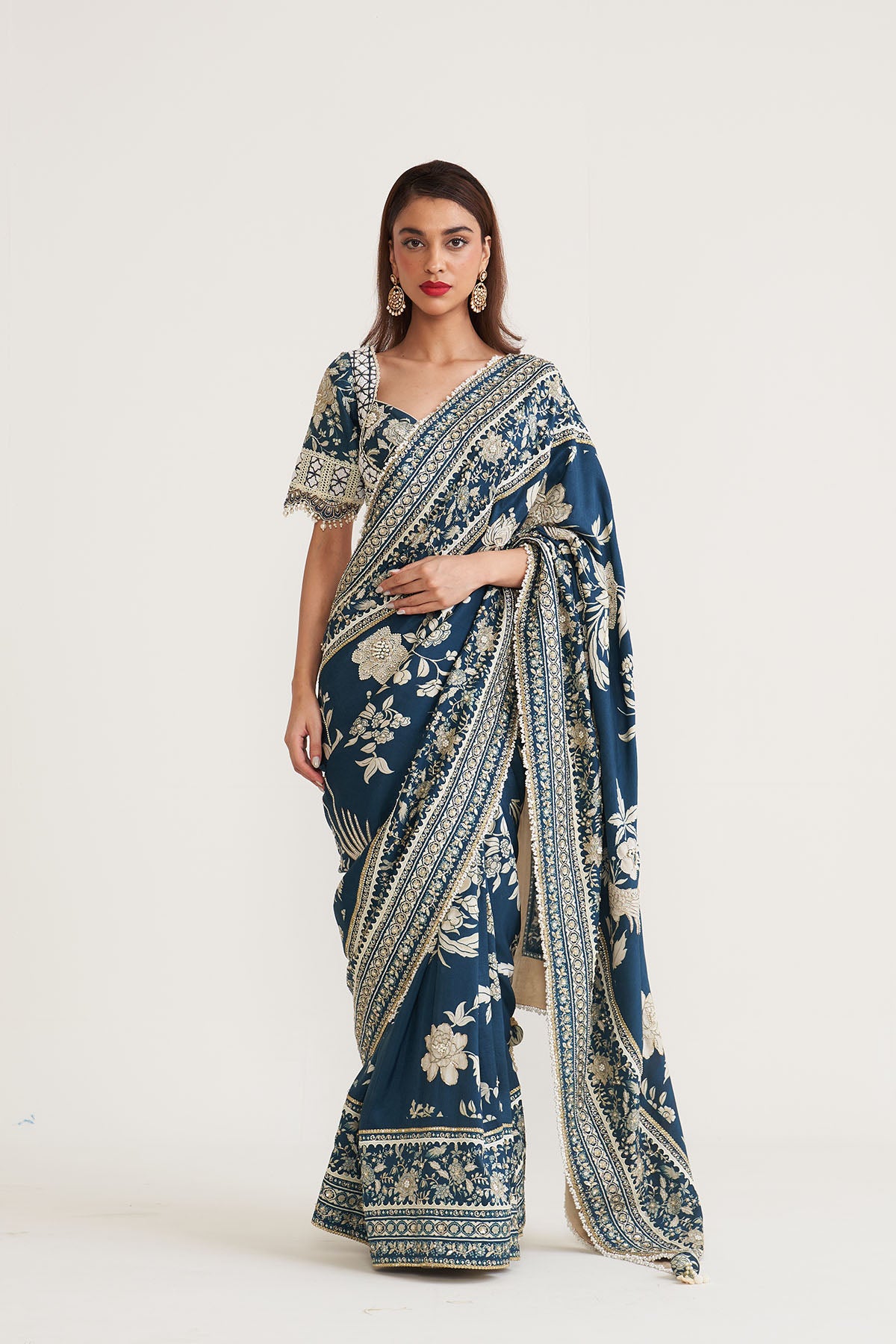 Aasmani noor parsi saree