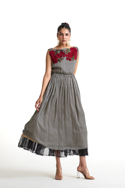 Rose grid back open skirt dress