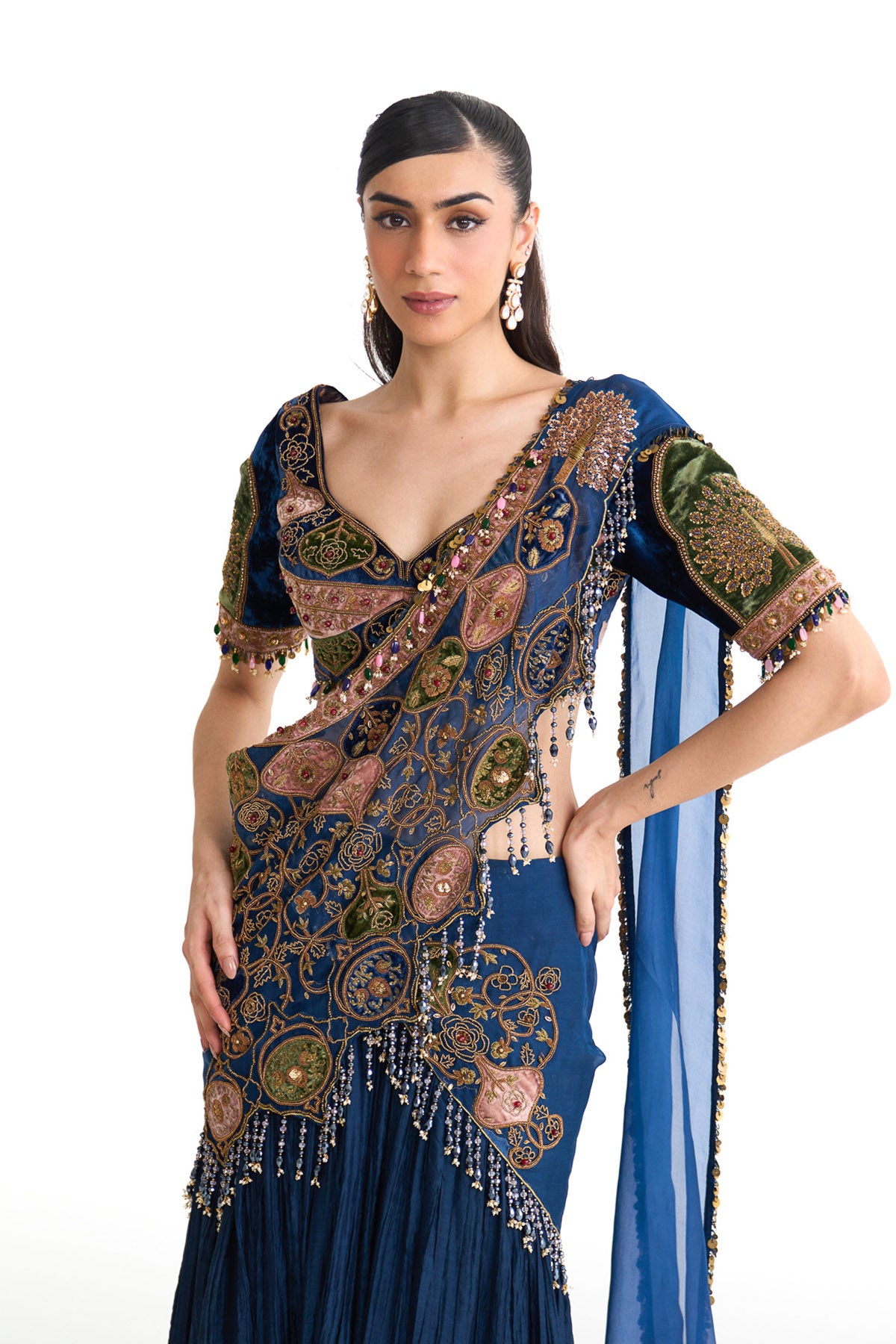 Royal vintage crinckle saree set