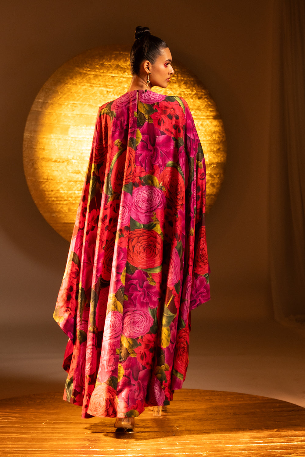 Scarlet Rose Cape With Pant