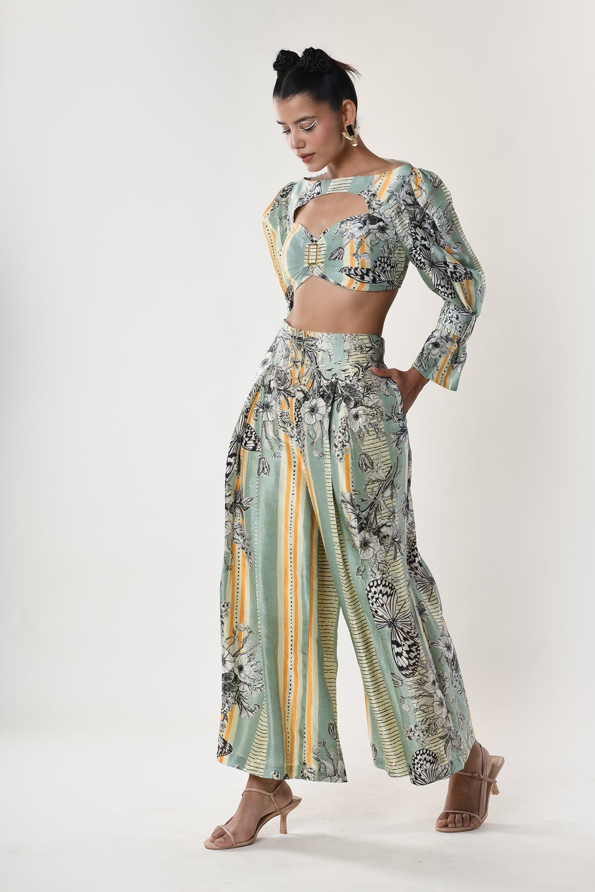 Front Buckle Top