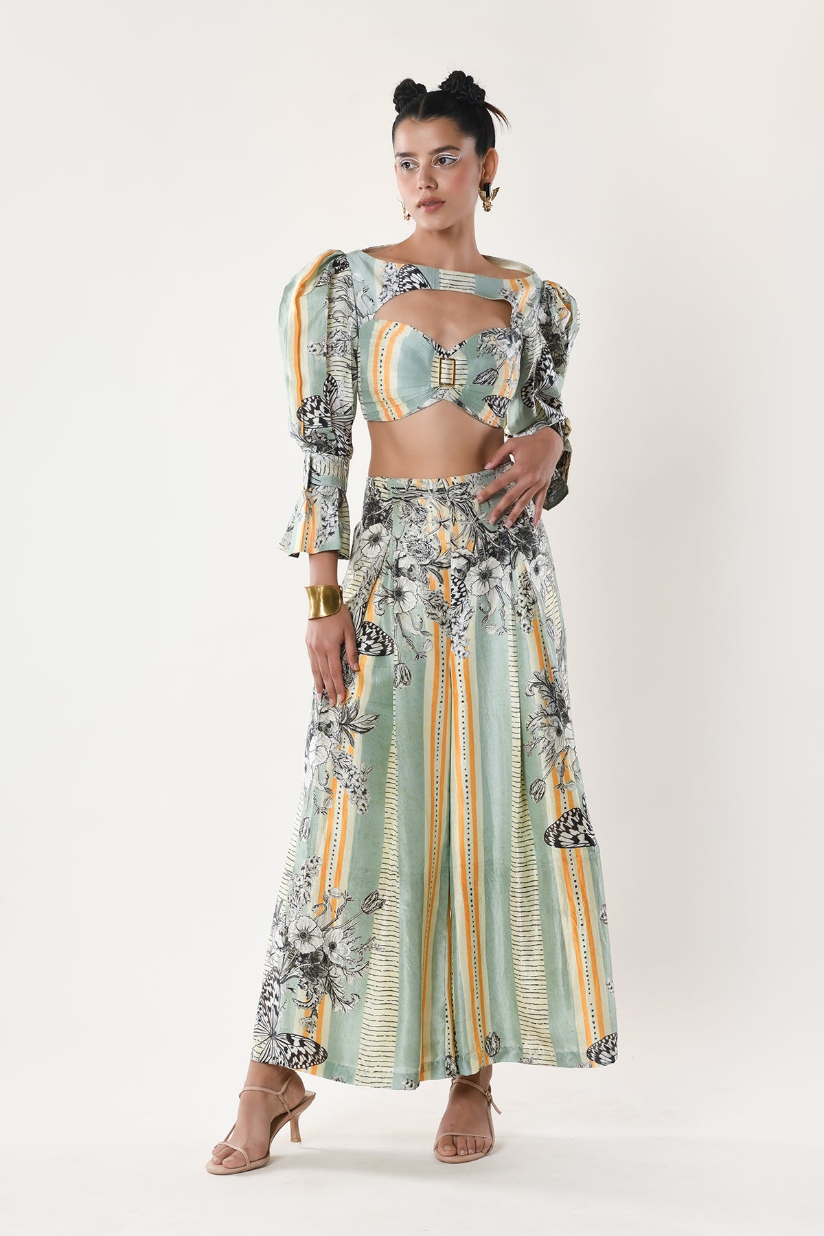 Front Buckle Top