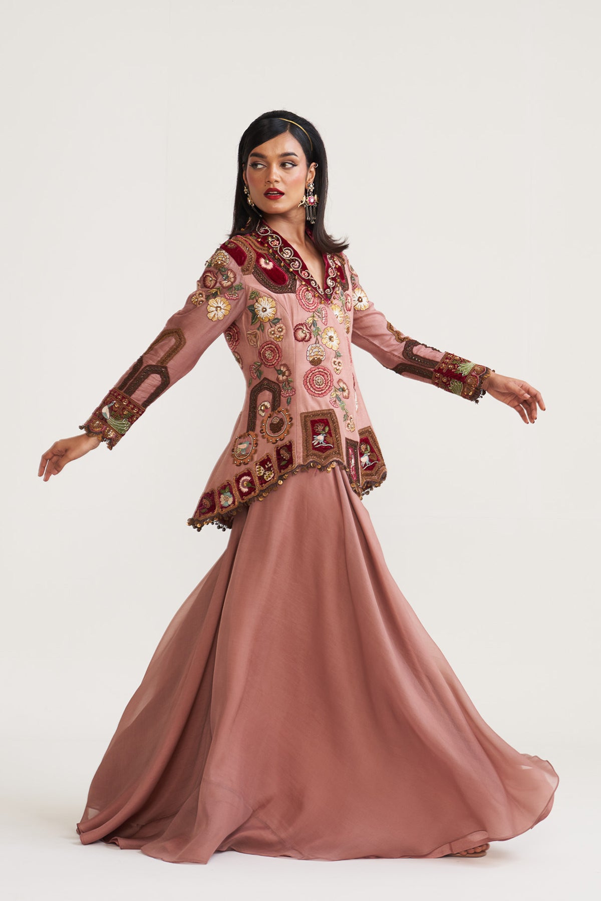 Heavy jacket and sharara set