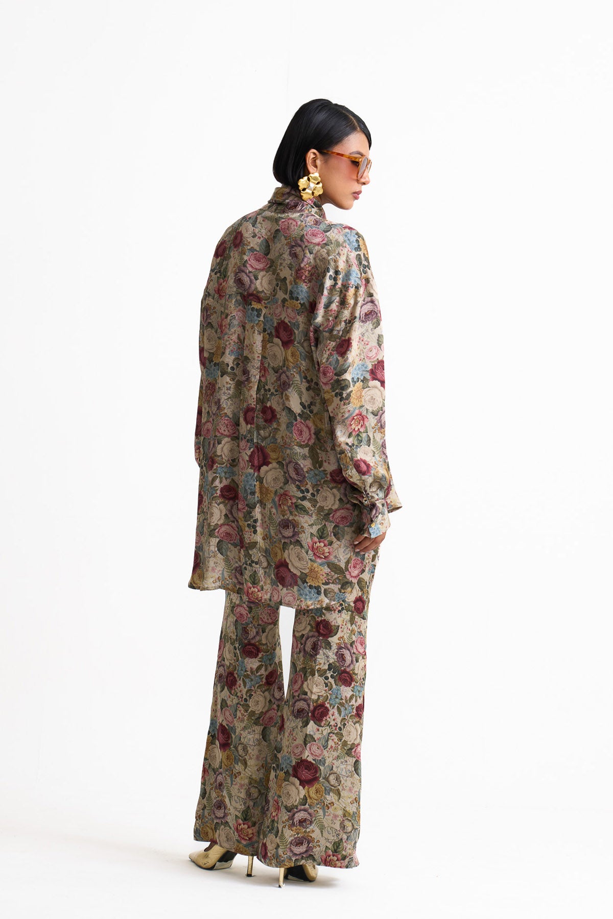 Vintage romance high low bow shirt