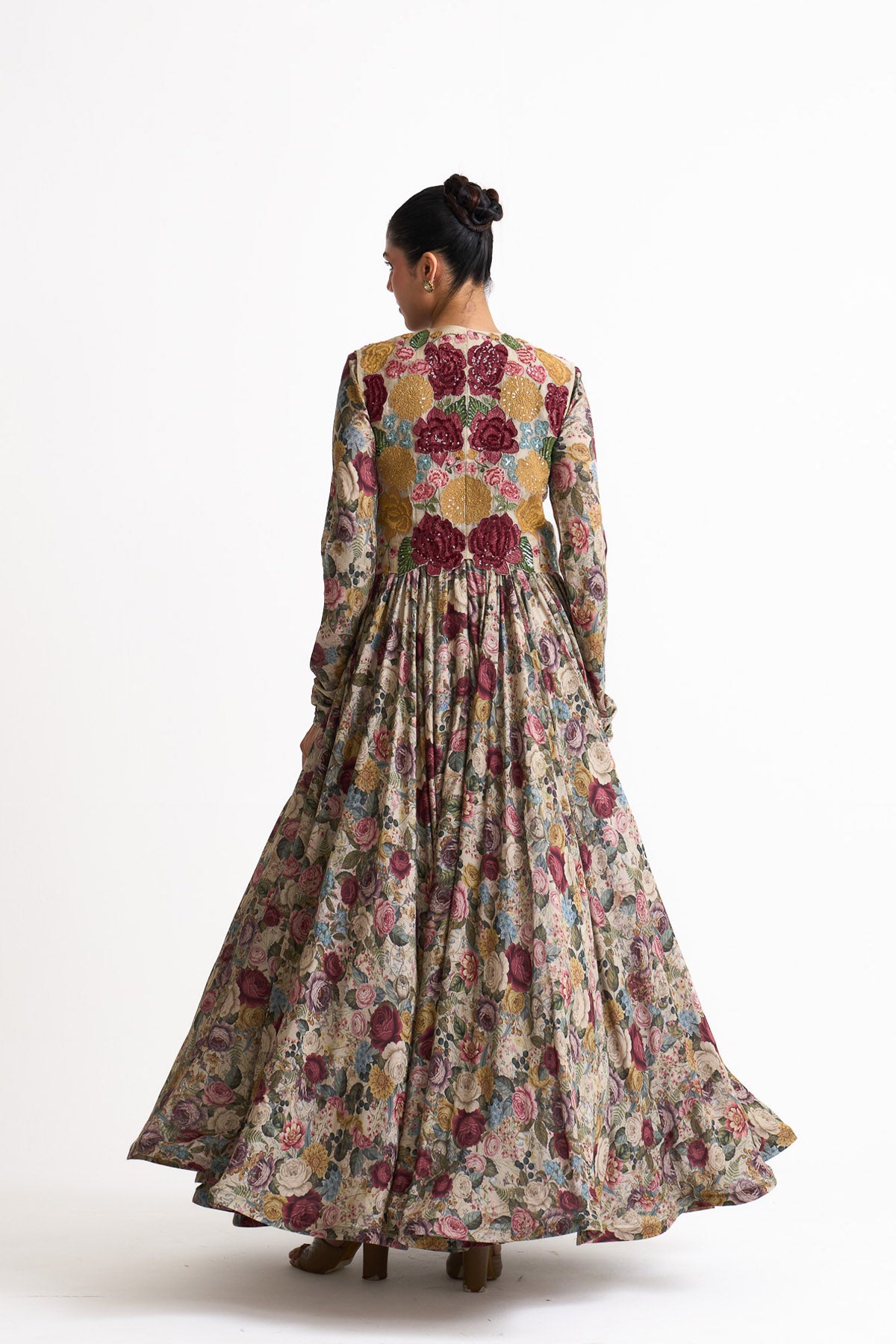 Vintage romance anarkali set