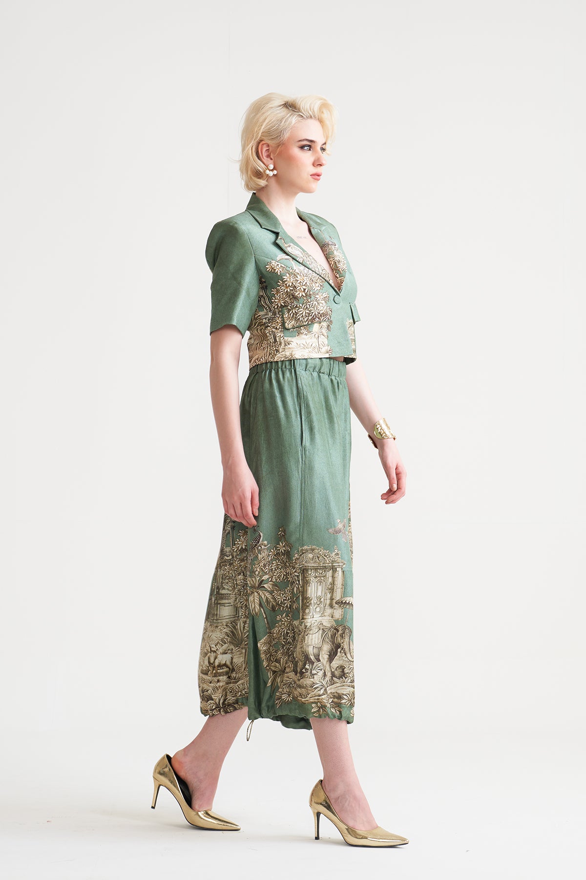 Bottom gather detail skirt