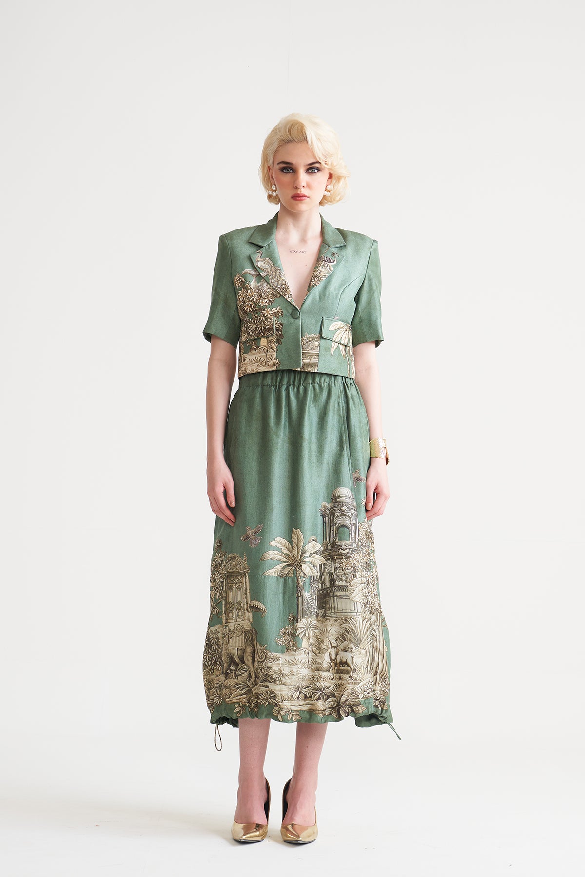 Bottom gather detail skirt