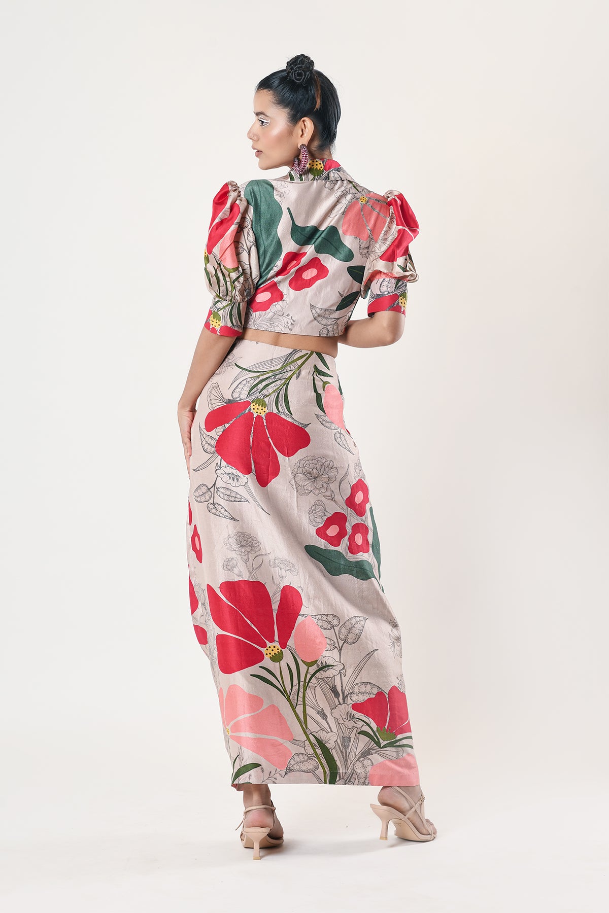 Twisted crop shirt